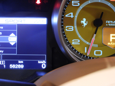 FERRARI CALIFORNIA (2010) 24