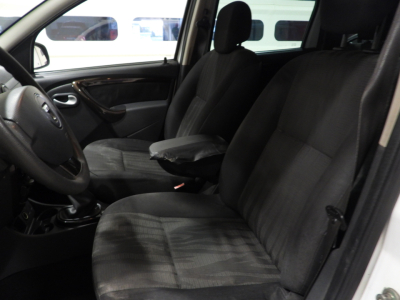 DACIA DUSTER 1.6 GPL LAUREATE 110CV (2012) 17