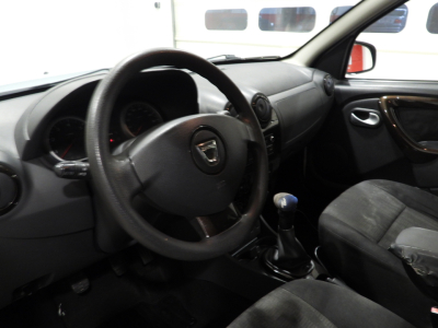 DACIA DUSTER 1.6 GPL LAUREATE 110CV (2012) 18