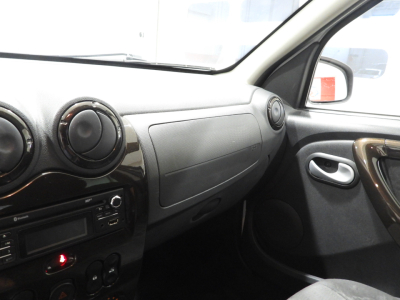 DACIA DUSTER 1.6 GPL LAUREATE 110CV (2012) 22