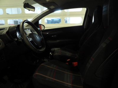 PEUGEOT 108 3P 1.0 ALLURE ETG5 (2014) 14
