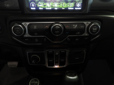 JEEP WRANGLER UNLIMITED 2.0 272CV SAHARA (2022) 20