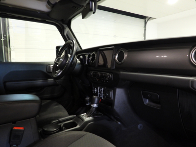 JEEP WRANGLER UNLIMITED 2.0 272CV SAHARA (2022) 25