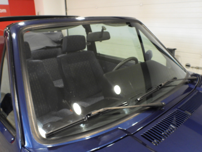 VOLKSWAGEN GOLF CABRIOLET 1.8 MKI ”YOUNG LINE” (1993) 14