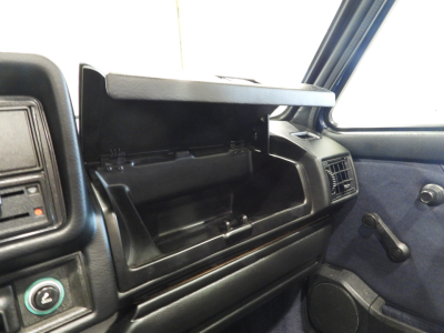 VOLKSWAGEN GOLF CABRIOLET 1.8 MKI ”YOUNG LINE” (1993) 24