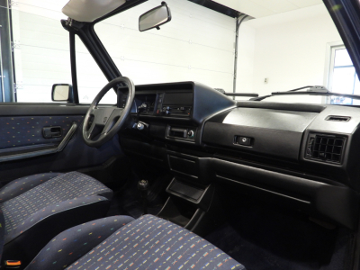VOLKSWAGEN GOLF CABRIOLET 1.8 MKI ”YOUNG LINE” (1993) 26
