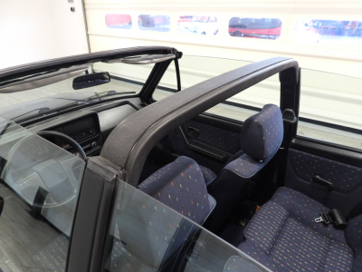 VOLKSWAGEN GOLF CABRIOLET 1.8 MKI ”YOUNG LINE” (1993) 33