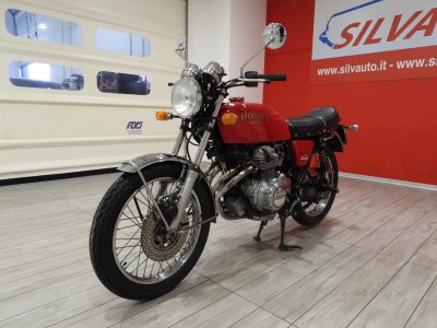 HONDA CB 400 FOUR SUPER SPORT (1976) 2