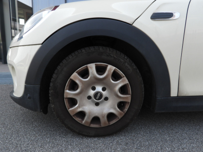 MINI ONE 75CV FIRST EDITION (2017) 9