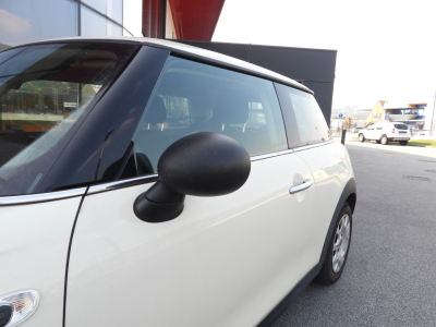 MINI ONE 75CV FIRST EDITION (2017) 10