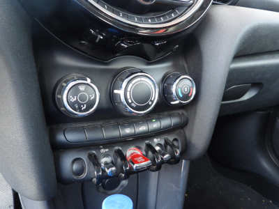 MINI ONE 75CV FIRST EDITION (2017) 18