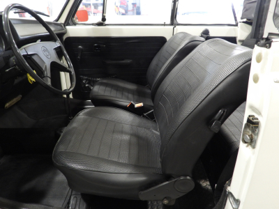 VOLKSWAGEN MAGGIOLONE CABRIOLET 1303 15D11 (1979) 18