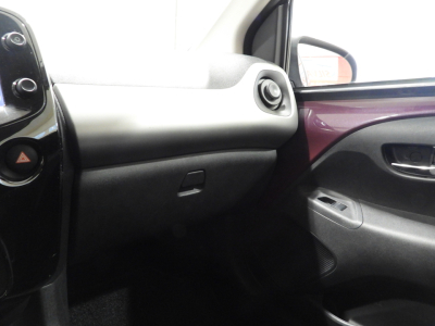 PEUGEOT 108 3P 1.0 ALLURE ETG5 (2014) 24