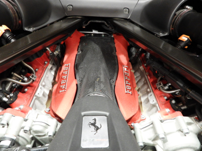 FERRARI SF90 STRADALE (2021) 39