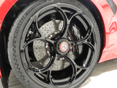 ALFA ROMEO GIULIA GTAM 2.9 V6 BI-TURBO 540CV (2021) 9