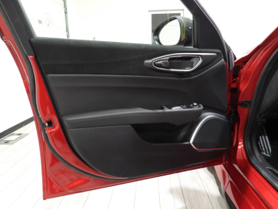 ALFA ROMEO GIULIA GTAM 2.9 V6 BI-TURBO 540CV (2021) 17