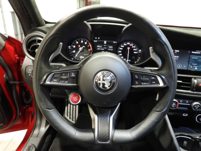 ALFA ROMEO GIULIA GTAM 2.9 V6 BI-TURBO 540CV (2021) 22