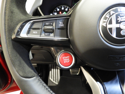 ALFA ROMEO GIULIA GTAM 2.9 V6 BI-TURBO 540CV (2021) 23