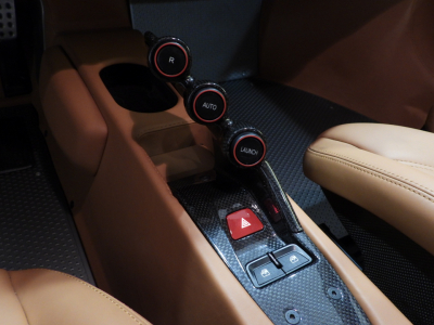 FERRARI 458 SPECIALE (2014) 24