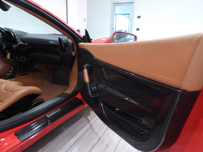 FERRARI 458 SPECIALE (2014) 30