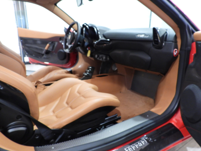 FERRARI 458 SPECIALE (2014) 31