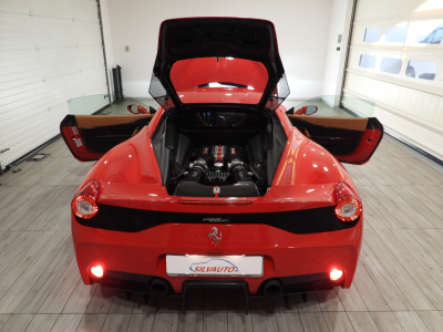 FERRARI 458 SPECIALE (2014) 44