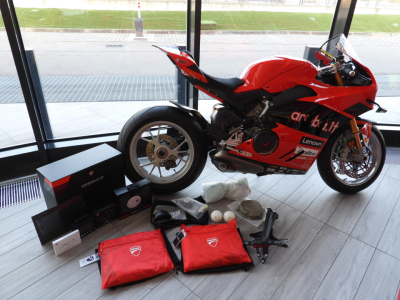 DUCATI PANIGALE V4 BAUTISTA 2022 WORLD CHAMPION REPLICA (2024) 27