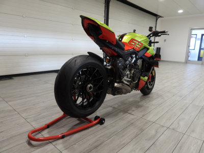 DUCATI STREETFIGHTER V4S LAMBORGHINI (2023) 3