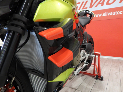 DUCATI STREETFIGHTER V4S LAMBORGHINI (2023) 6