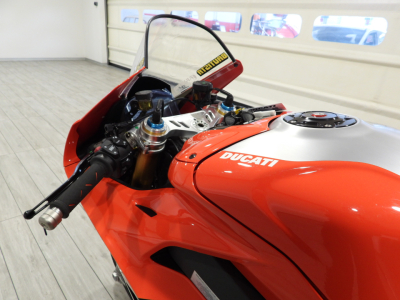 DUCATI PANIGALE V4 BAUTISTA 2022 WORLD CHAMPION REPLICA (2024) 9