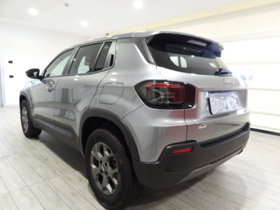 JEEP AVENGER 1.2 TURBO E-HYBRID EDCT6 100CV FWD LONGITUDE MY’26 (2026) 3
