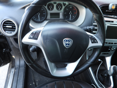 LANCIA DELTA 1.6 MJT DPF PLATINO 120CV (2010) 15