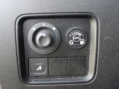 DACIA DUSTER 1.0 TCE 100CV GPL PRESTIGE (2021) 16