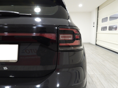 VOLKSWAGEN T-CROSS 1.6 TDI STYLE DSG 95CV (2019) 9