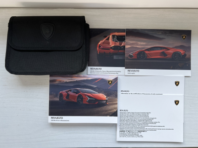 LAMBORGHINI REVUELTO 6.5 V12 HPEV (2024) 44