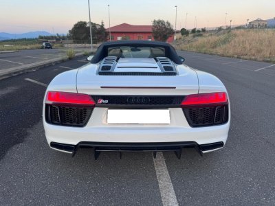 AUDI R8 SPYDER 5.2 V10 FSI QUATTRO S-TRONIC (2016) 3